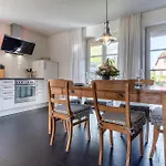 Дом отдыха Reetdachhaus Duenennest