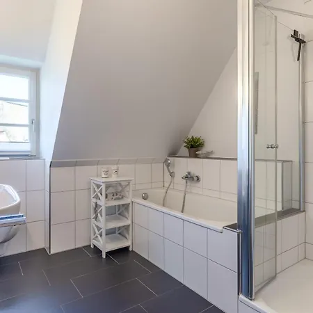 Feriehus Reetdachhaus Duenennest Böhl