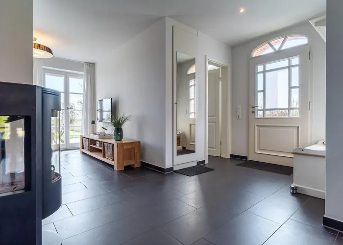 Reetdachhaus Duenennest *