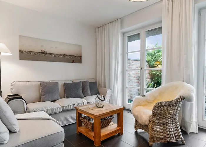 Feriehus Reetdachhaus Duenennest Böhl